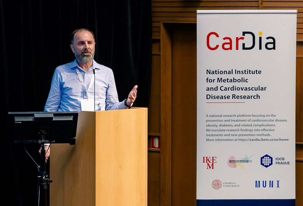 Aktuality - 251010 pikm4906cut