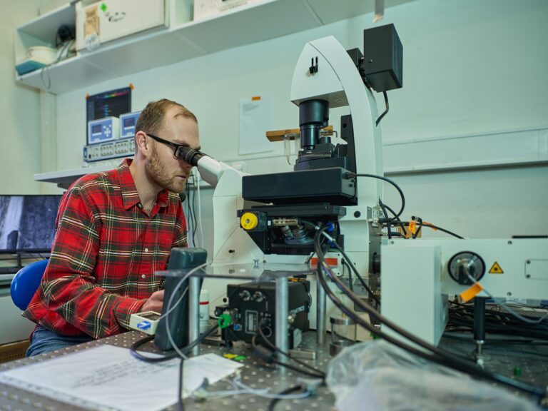 Laboratory of Cellular Neurophysiology 4 Jozef Jarosik